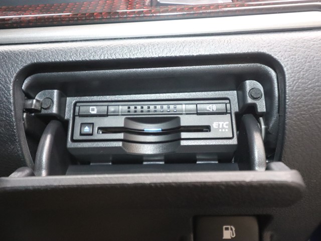 トヨタ クラウン ロイヤルサルーン