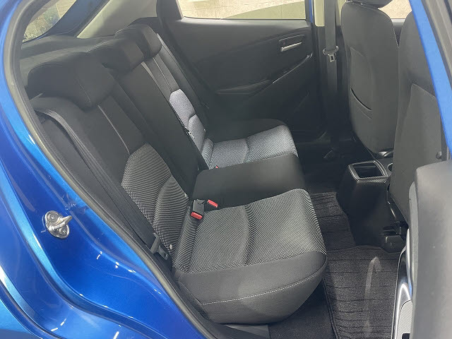 マツダ デミオ 15Sツーリング