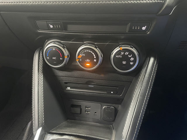 マツダ デミオ 15Sツーリング