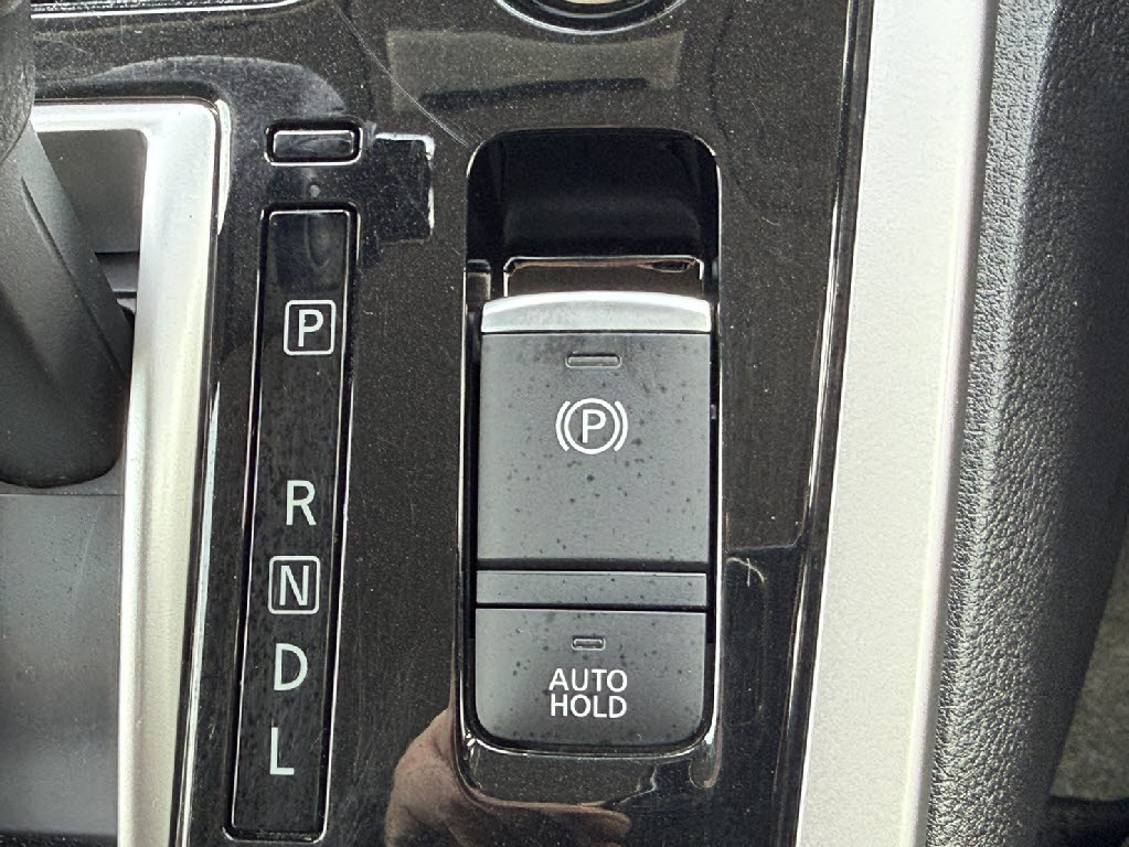 ニッサン セレナ ﾊｲｳｪｲｽﾀｰVｾﾚｸｼｮﾝ