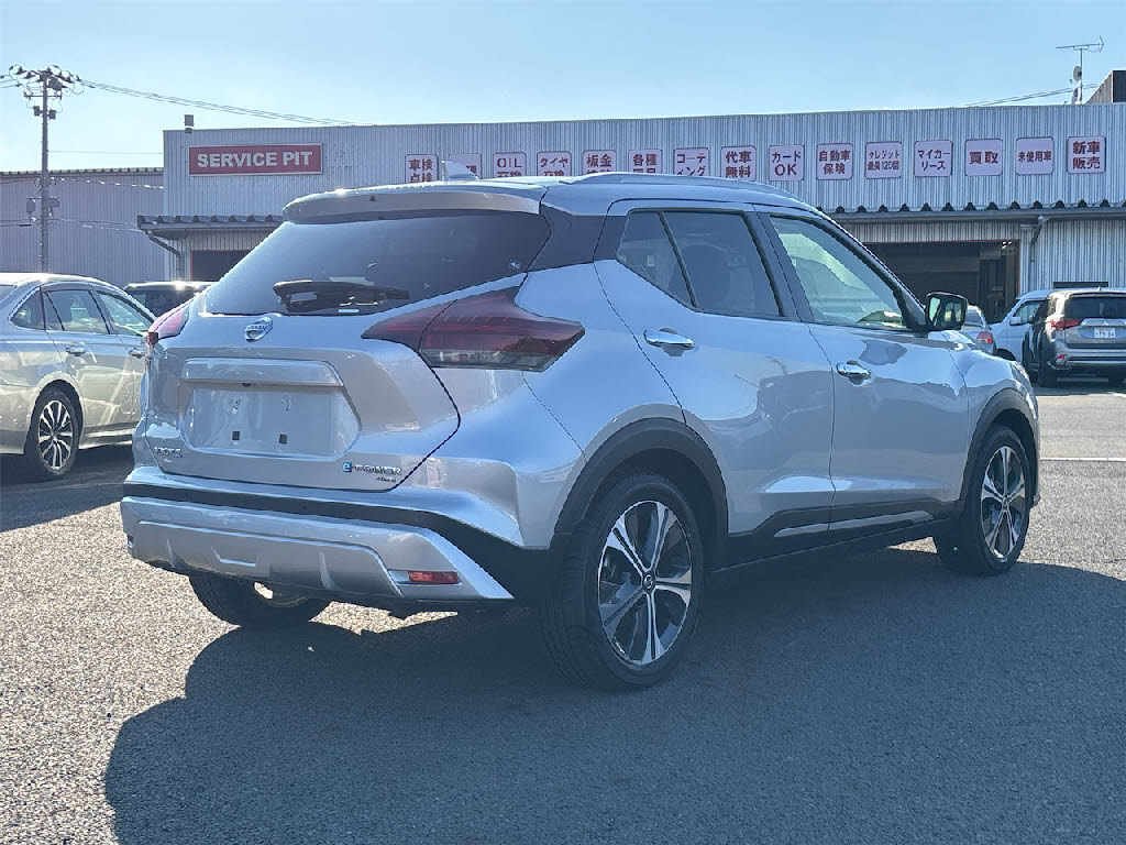 ニッサン キックス Ｘ ＦＯＵＲ