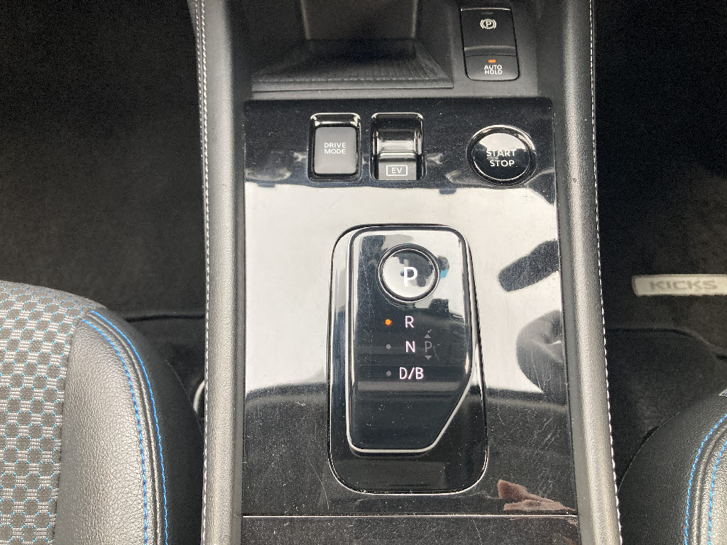 ニッサン キックス Ｘ ＦＯＵＲ