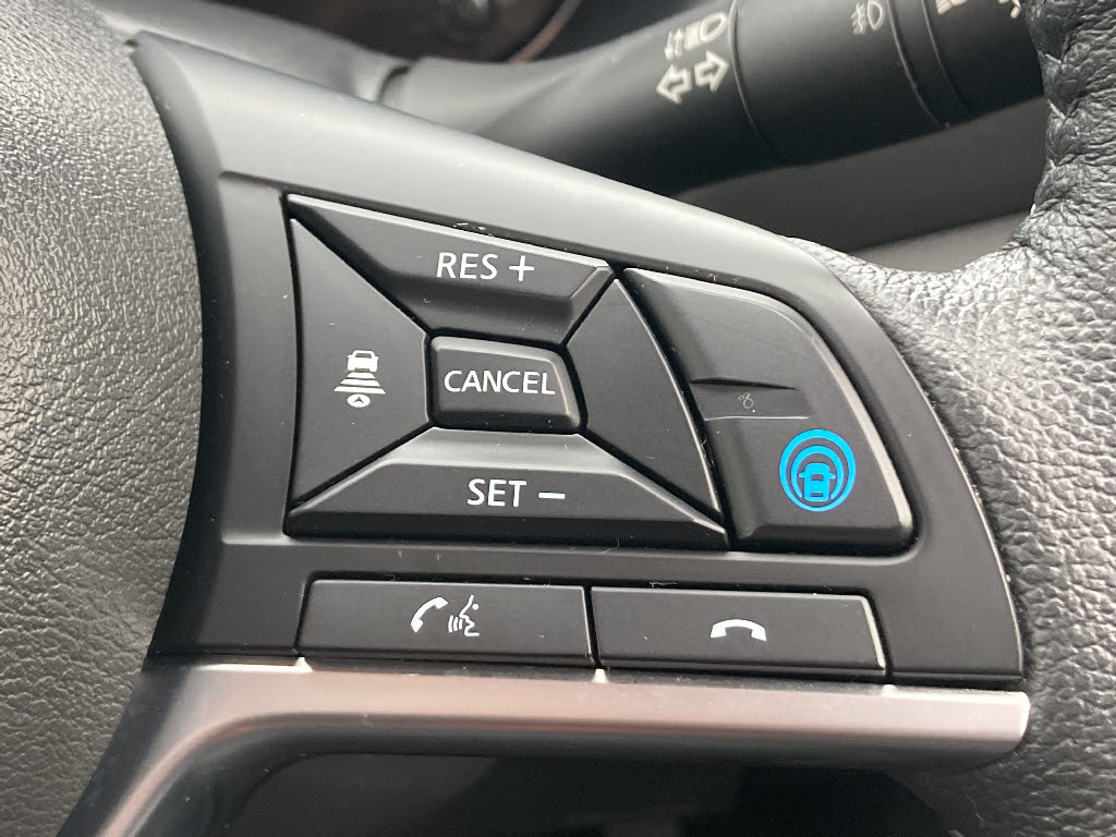 ニッサン キックス Ｘ ＦＯＵＲ