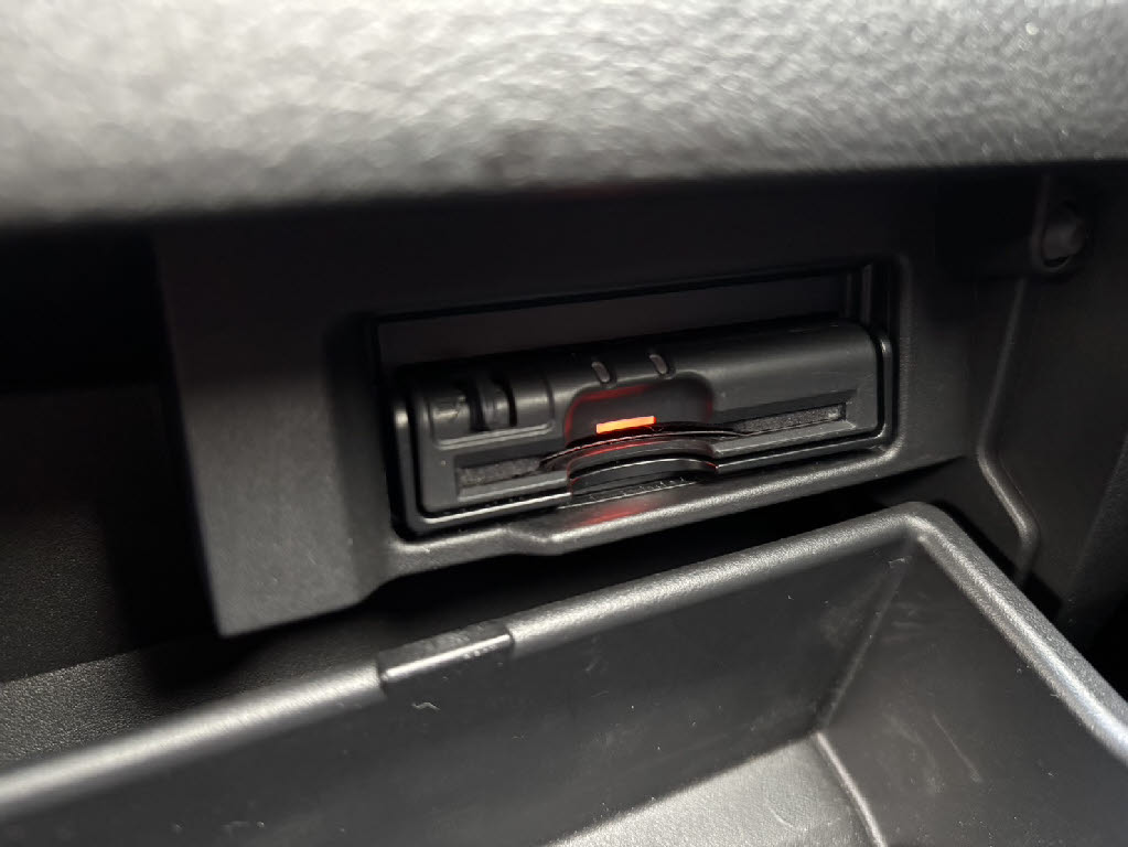 ニッサン セレナ ﾊｲｳｪｲｽﾀｰ Vｾﾚｸｼｮﾝ+ｾｰﾌﾃｨｱﾄﾞﾊﾞﾝｽﾄﾞｾ-ﾌﾃｨP