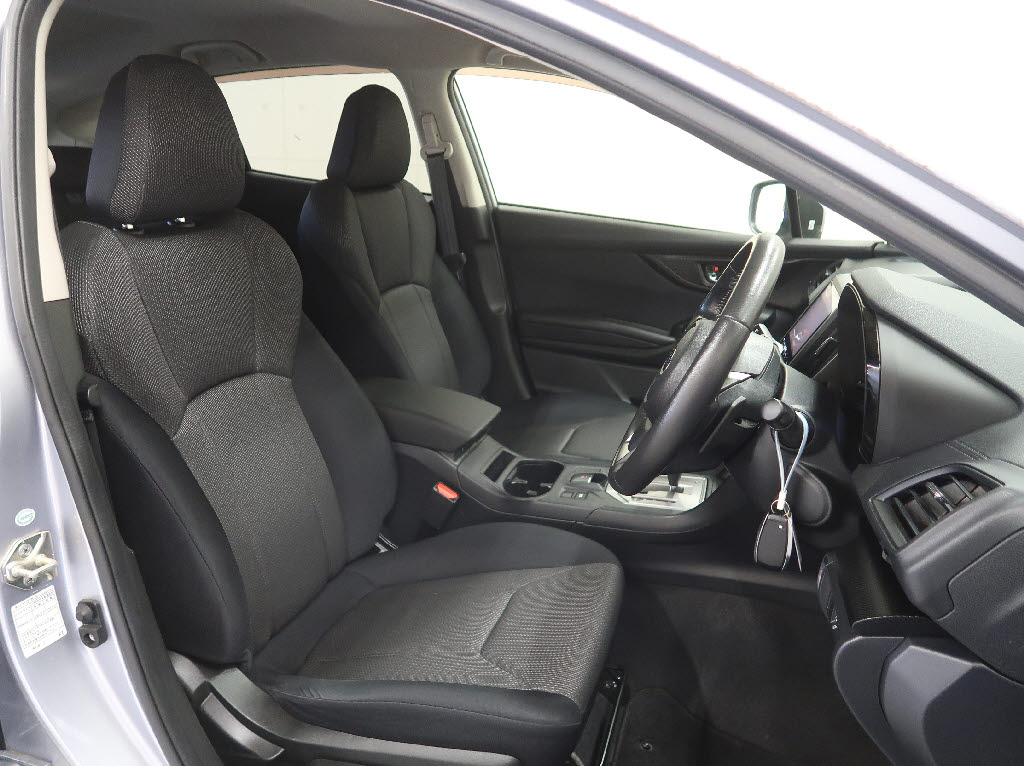 スバル インプレッサスポーツ 1.6i-Lｱｲｻｲﾄ