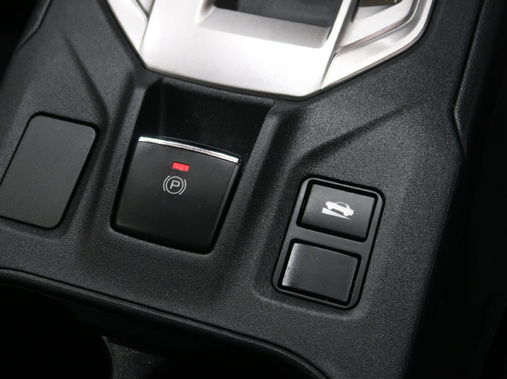 スバル インプレッサスポーツ 1.6i-Lｱｲｻｲﾄ