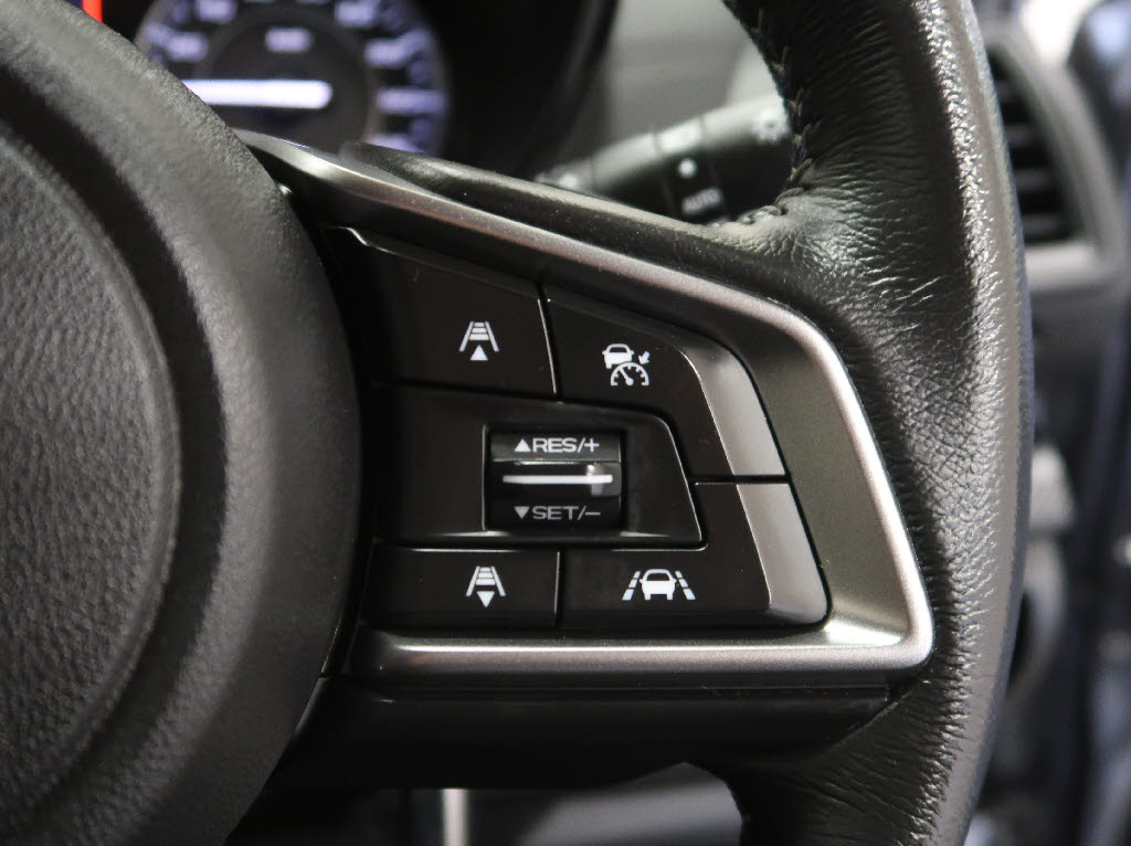 スバル インプレッサスポーツ 1.6i-Lｱｲｻｲﾄ