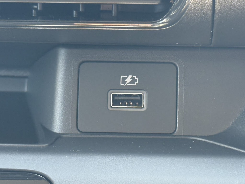 三菱 ｅＫワゴン M