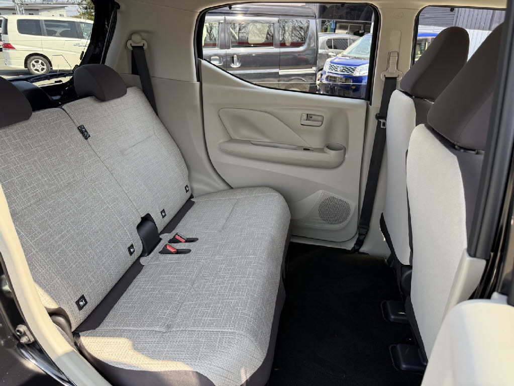 三菱 ｅＫワゴン M