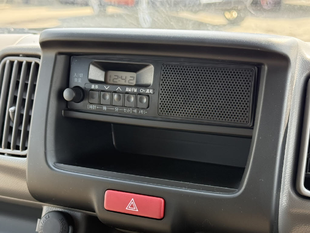 三菱 ミニキャブＶ E