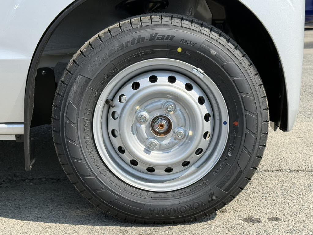 三菱 ミニキャブＶ E