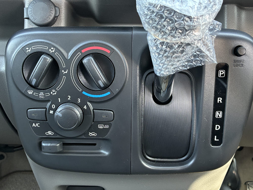 三菱 ミニキャブＶブラボー ﾌﾞﾗﾎﾞｰ