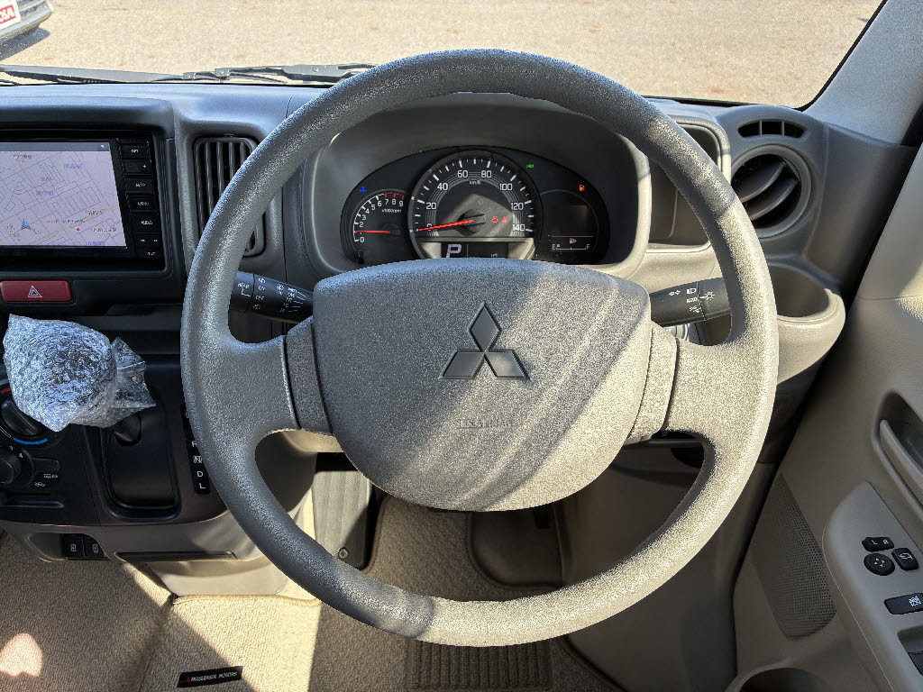 三菱 ミニキャブＶブラボー ﾌﾞﾗﾎﾞｰ