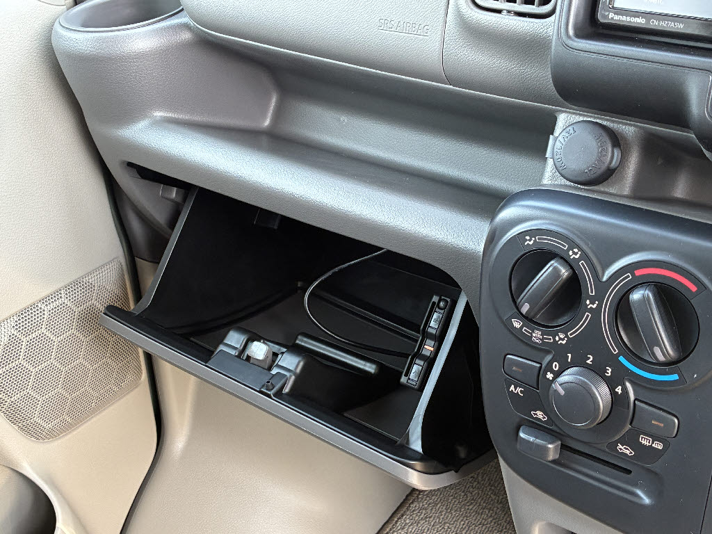 三菱 ミニキャブＶブラボー ﾌﾞﾗﾎﾞｰ