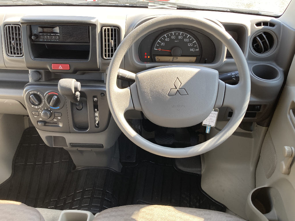 三菱 ミニキャブＶ E