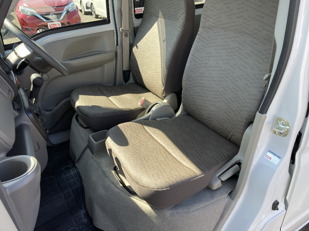 三菱 ミニキャブＶ E