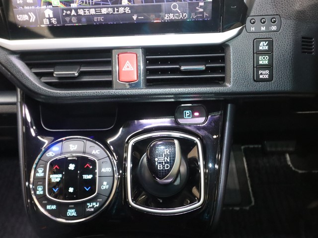 トヨタ ｳﾞｫｸｼｰﾊｲﾌﾞﾘｯﾄﾞ ＺＳ煌２