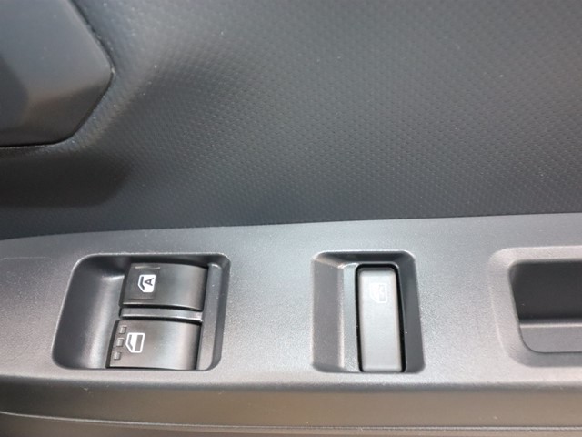 ダイハツ ミライース B SA3