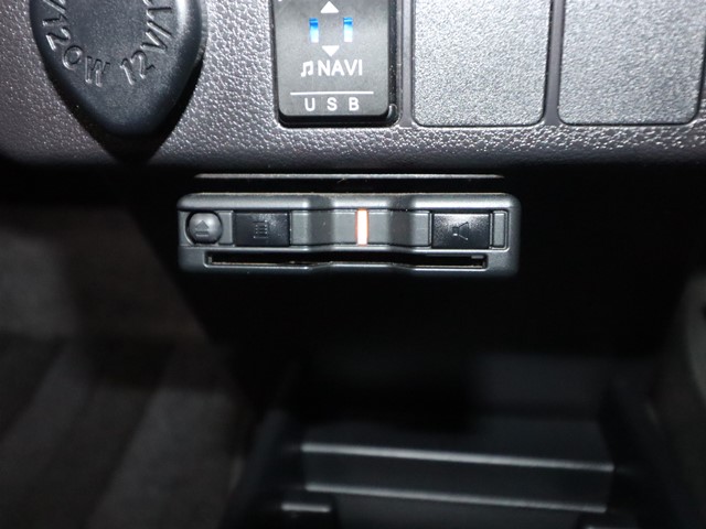 ダイハツ ミライース B SA3