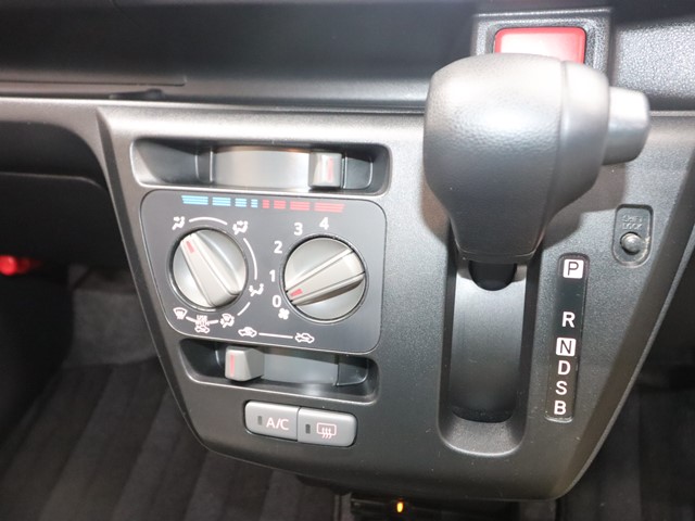 ダイハツ ミライース B SA3