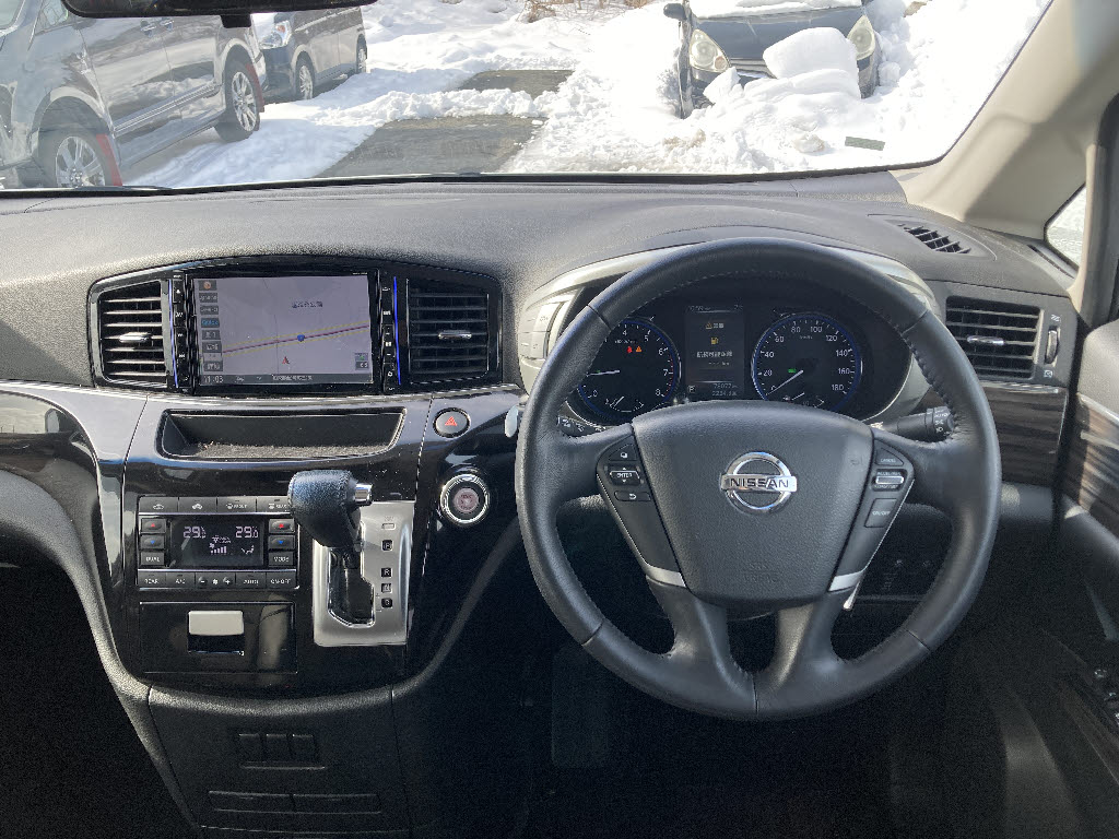 ニッサン エルグランド 4WD 250ﾊｲｳｪｲｽﾀｰS