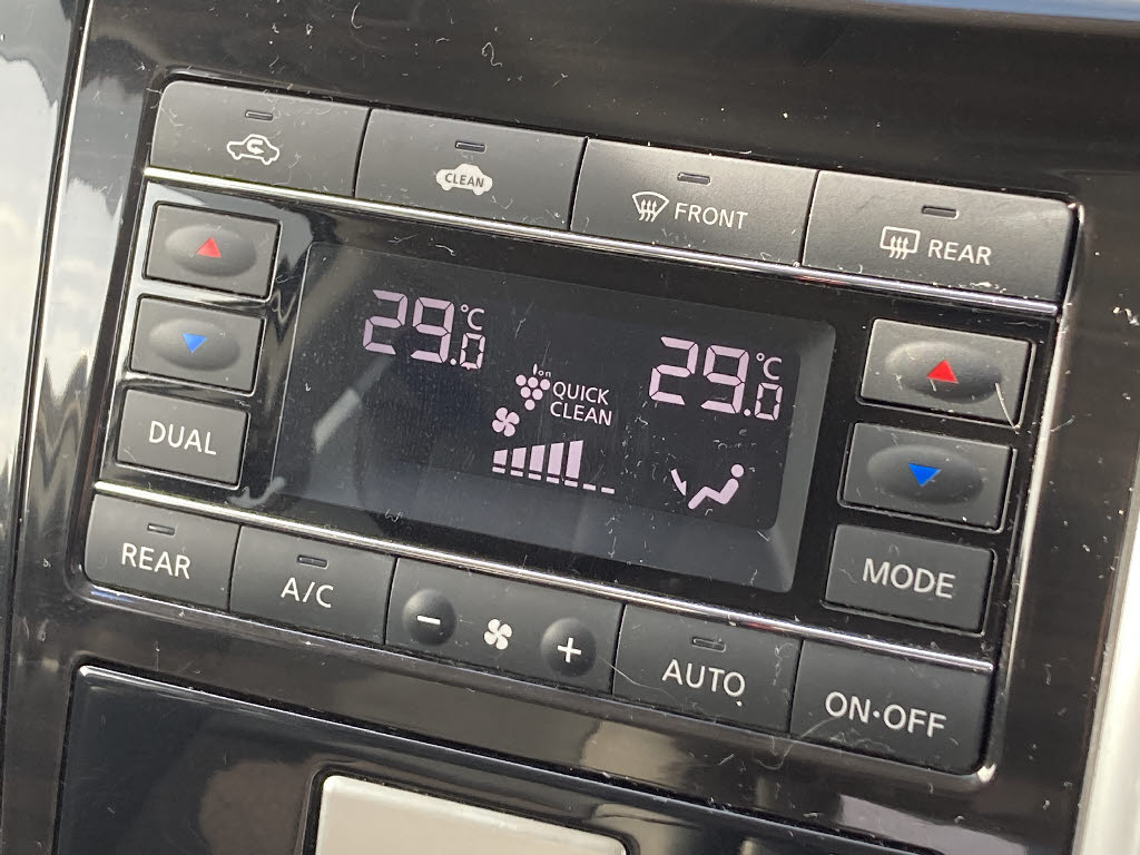 ニッサン エルグランド 4WD 250ﾊｲｳｪｲｽﾀｰS