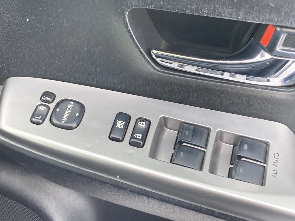 トヨタ プリウスアルファ Sツーリングセレクション