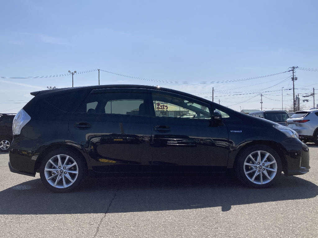 トヨタ プリウスアルファ Sツーリングセレクション