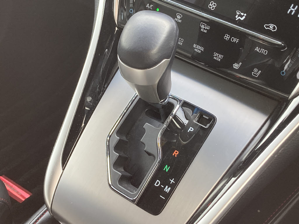 トヨタ ハリアー ﾌﾟﾚﾐｱﾑﾒﾀﾙ&ﾚｻﾞｰﾊﾟｯｹｰｼﾞ