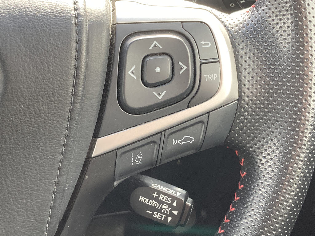 トヨタ ハリアー ﾌﾟﾚﾐｱﾑﾒﾀﾙ&ﾚｻﾞｰﾊﾟｯｹｰｼﾞ