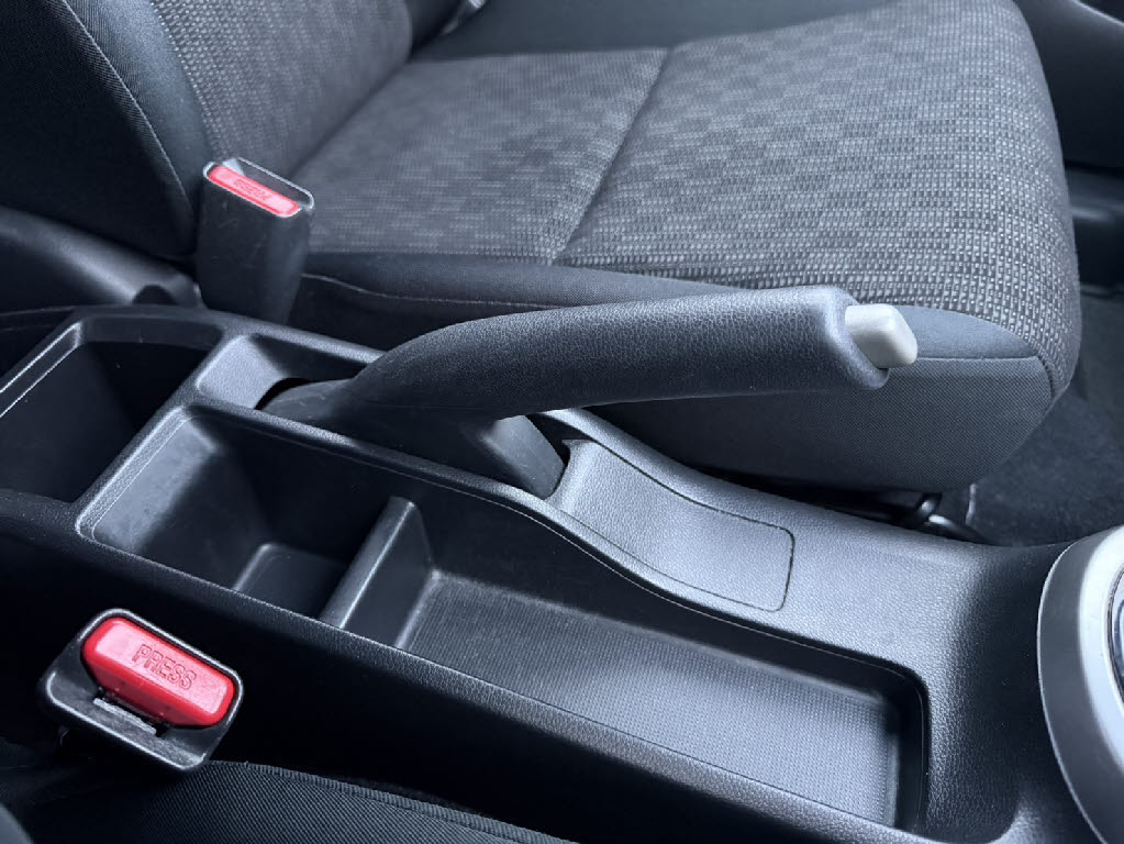 ホンダ フィット 13G Fﾊﾟｯｹｰｼﾞ