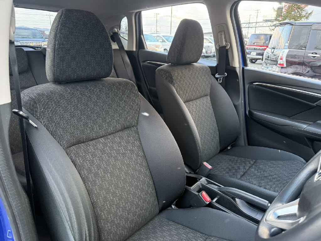 ホンダ フィット 13G Fﾊﾟｯｹｰｼﾞ