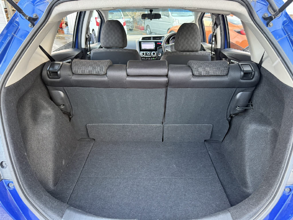 ホンダ フィット 13G Fﾊﾟｯｹｰｼﾞ