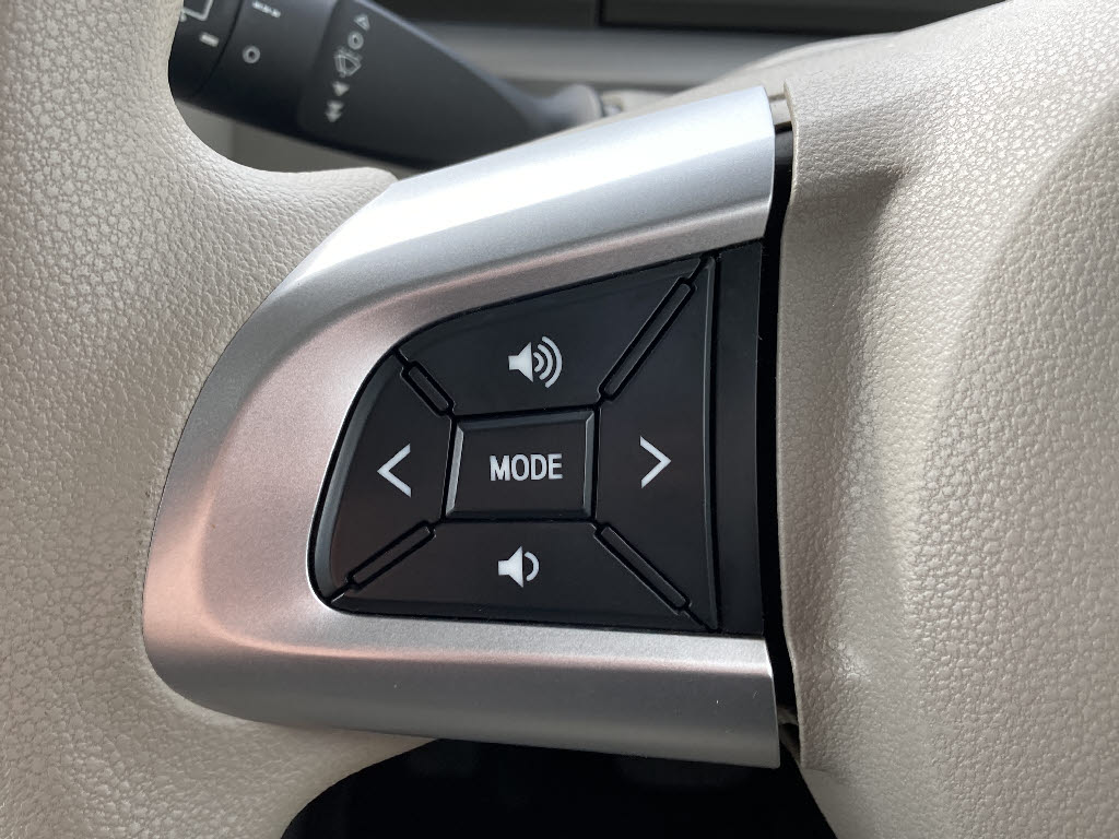 ダイハツ タント Xﾎﾜｲﾄｱｸｾﾝﾄ SAⅢ