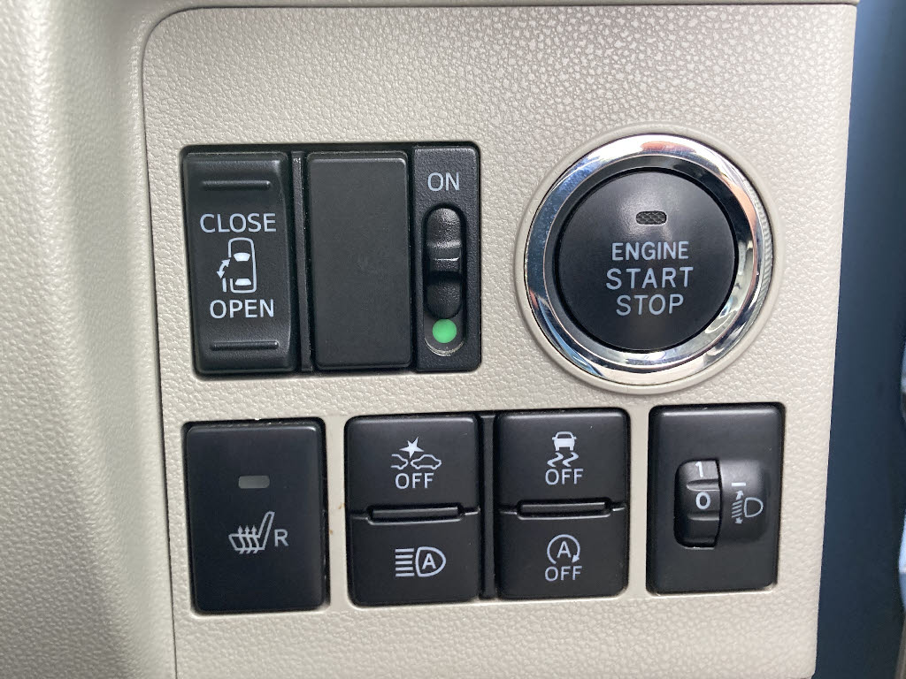 ダイハツ タント Xﾎﾜｲﾄｱｸｾﾝﾄ SAⅢ