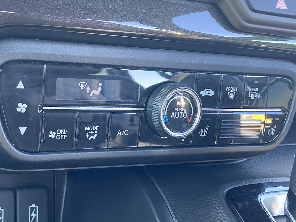 ホンダ Ｎ　ＢＯＸカスタム 4WD G Lﾀｰﾎﾞﾎﾝﾀﾞｾﾝｼﾝｸﾞ