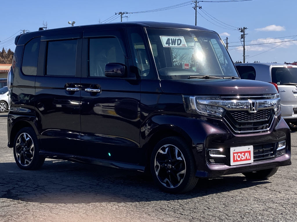 ホンダ Ｎ　ＢＯＸカスタム 4WD G Lﾀｰﾎﾞﾎﾝﾀﾞｾﾝｼﾝｸﾞ