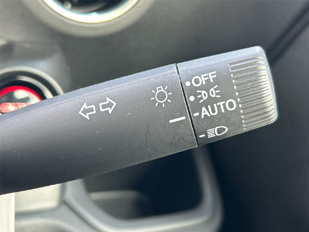 ホンダ Ｎ　ＢＯＸカスタム 4WD ﾍﾞｰｽｸﾞﾚｰﾄﾞ