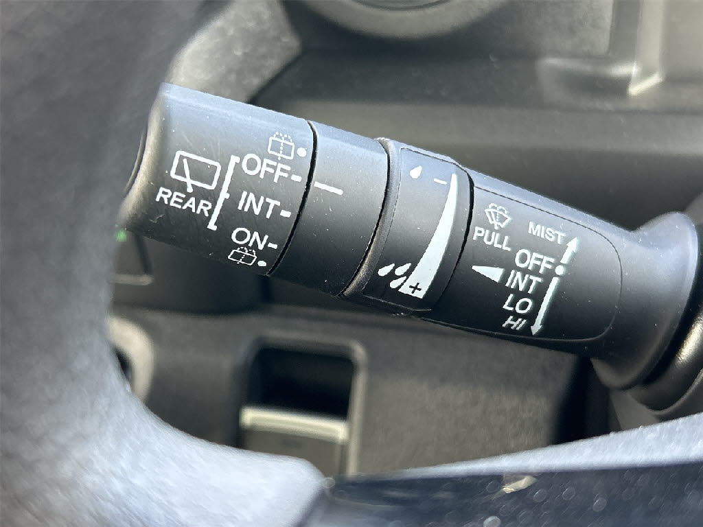 ホンダ Ｎ　ＢＯＸカスタム 4WD ﾍﾞｰｽｸﾞﾚｰﾄﾞ