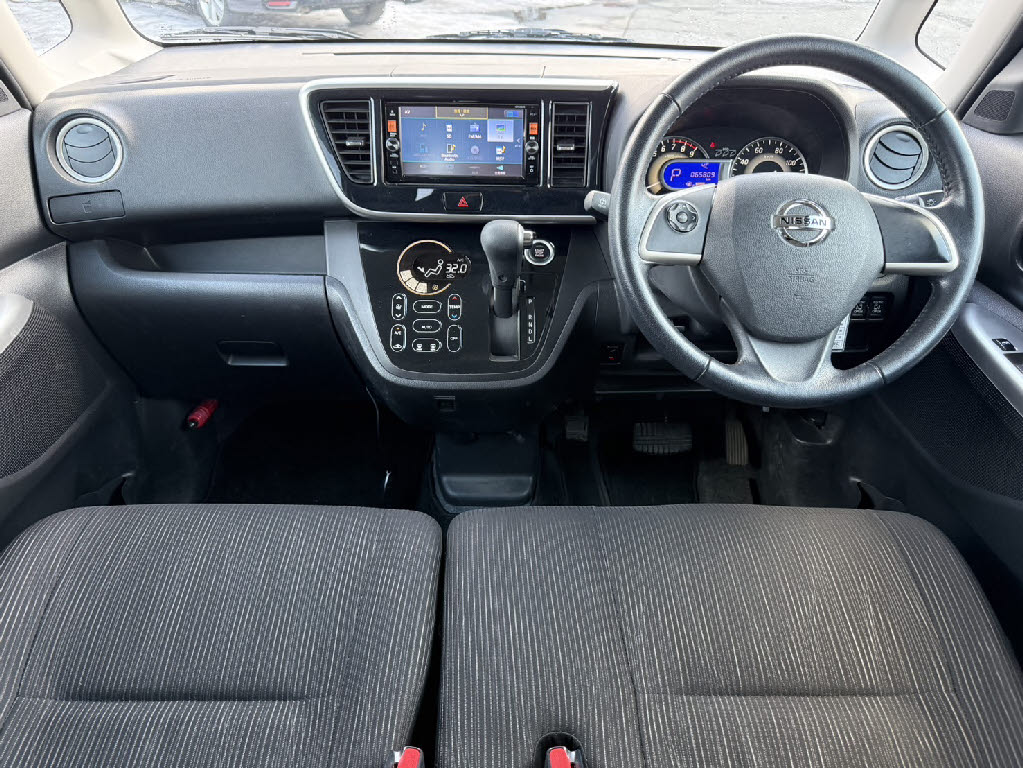 ニッサン デイズルークス 4WD ﾊｲｳｪｲｽﾀｰﾀｰﾎﾞ