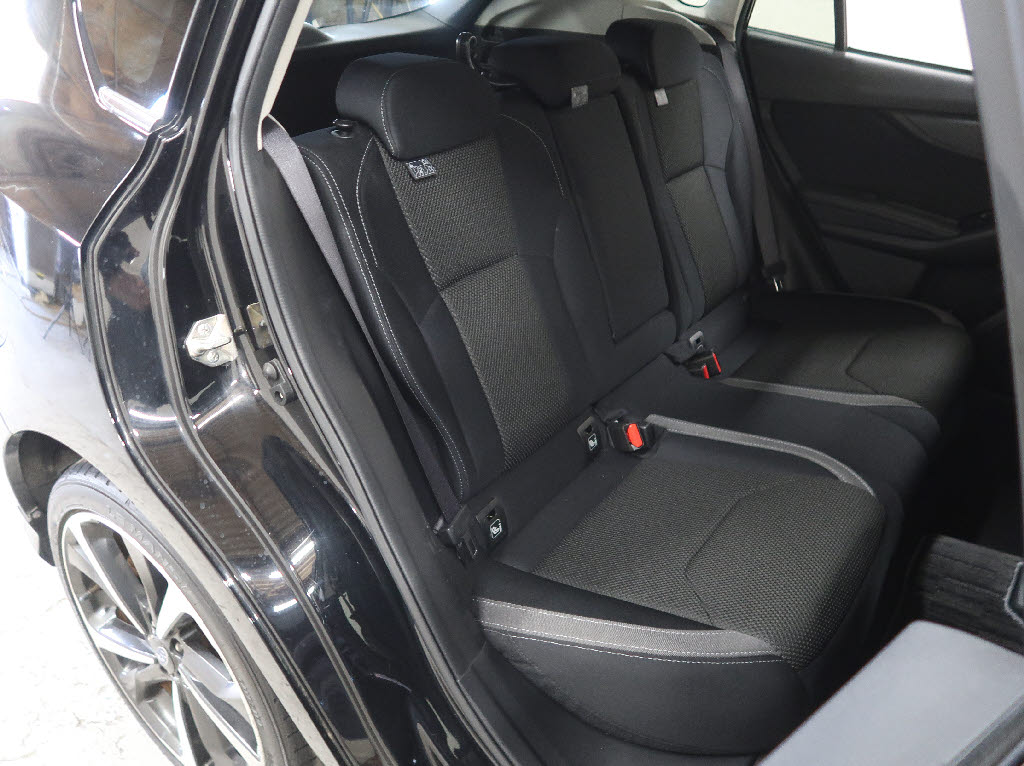 スバル インプレッサスポーツ 2.0I-Sアイサイト