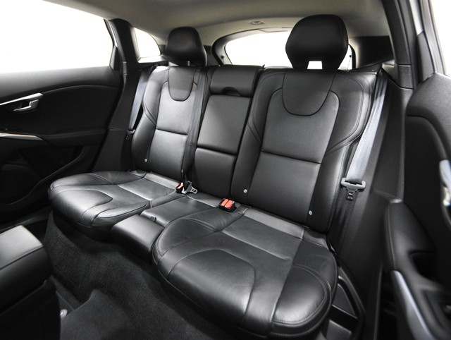 ボルボ ボルボ Ｖ４０ T3　ｲﾝｽｸﾘﾌﾟｼｮﾝ