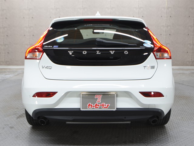 ボルボ ボルボ Ｖ４０ T3　ｲﾝｽｸﾘﾌﾟｼｮﾝ