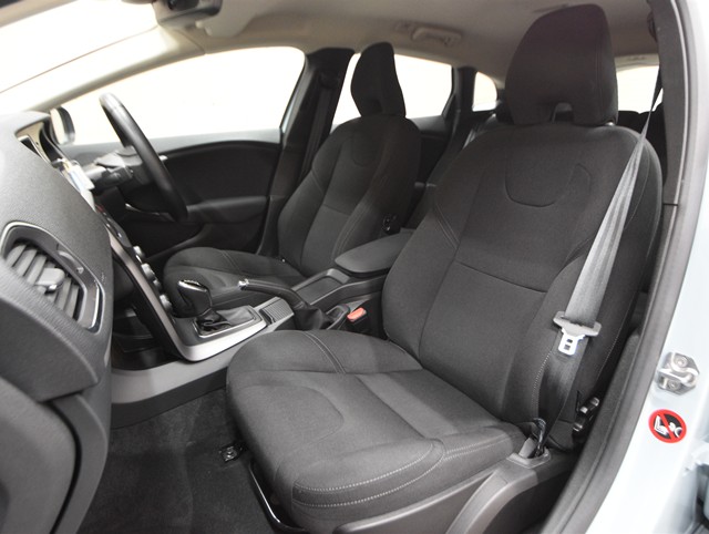 ボルボ ボルボ Ｖ４０ T2 ｷﾈﾃｨｯｸ