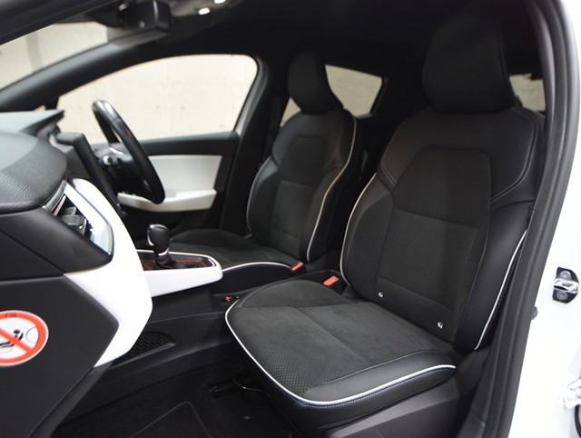 ルノー ルノー ルーテシア インテンス