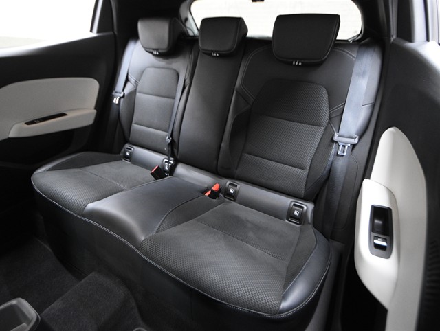 ルノー ルノー ルーテシア インテンス