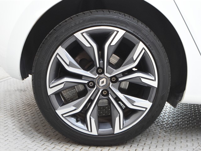 ルノー ルノー ルーテシア インテンス