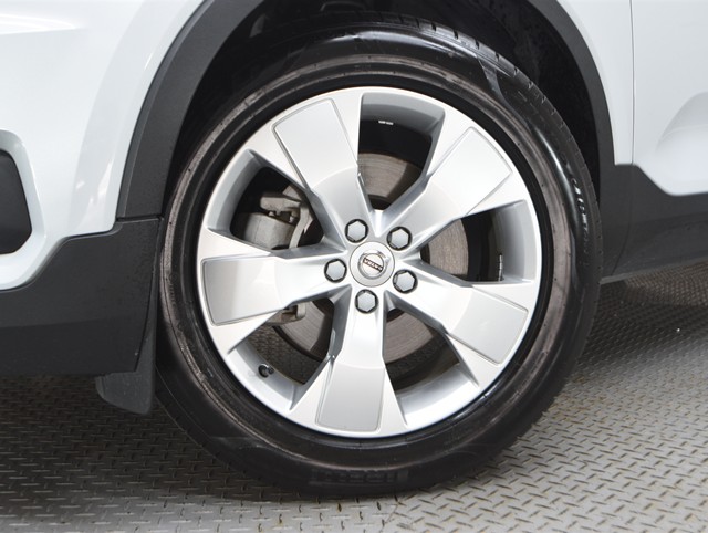 ボルボ ボルボ ＸＣ４０ T4 ﾓﾒﾝﾀﾑ