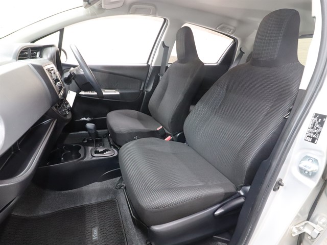 トヨタ ヴィッツ Ｆ