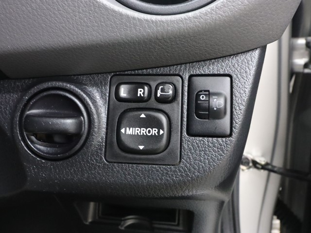 トヨタ ヴィッツ Ｆ